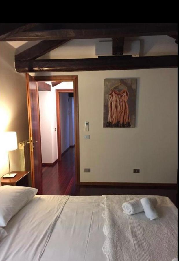 Stylish Penthouse Apartment In Venice Lido, 10 Minutes From Saint Marks Square ヴェネツィア・リド島 エクステリア 写真